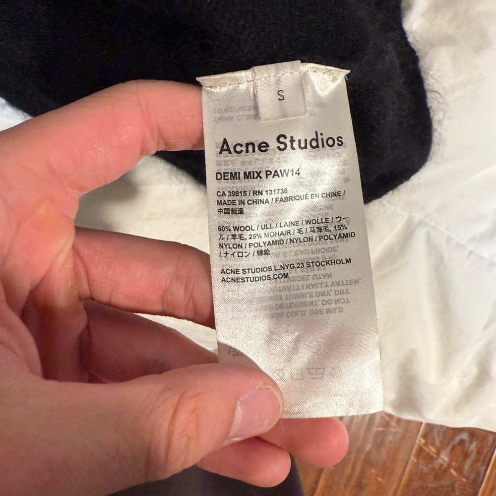 Acne Studios Demi Mix PAW14 Wool Mohair Oversized Black Sweater - Picture 4 of 5